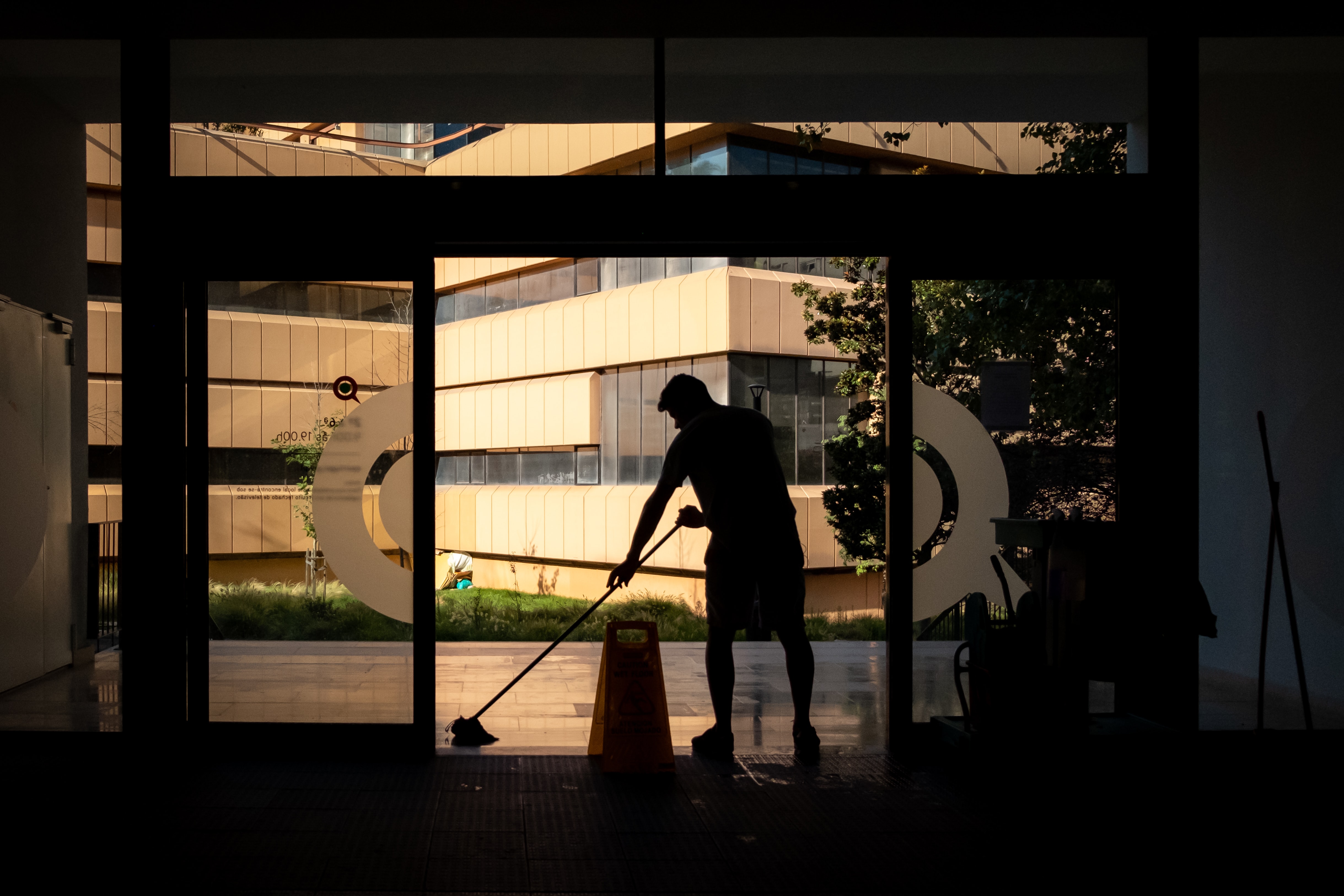 commercial cleaning companies